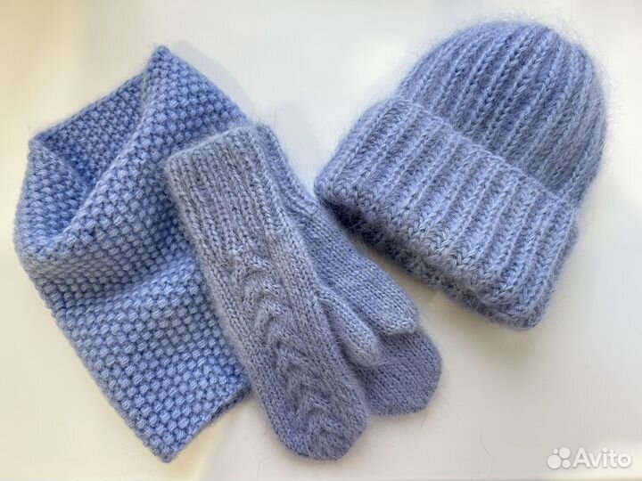Вязаный комплект Шапка и хомут