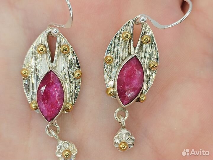 Серьги с рубином