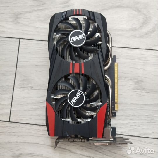 Bидeокapтa asus