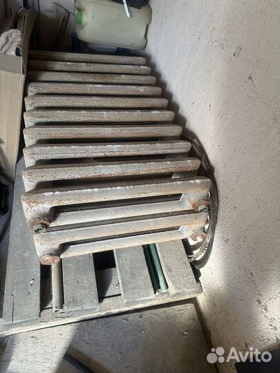 Батарея чугунная