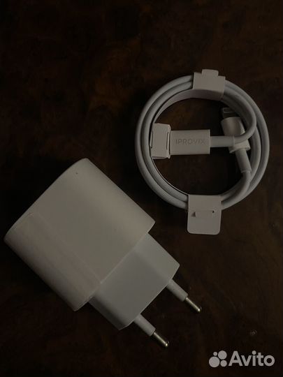 Зарядка на iPhone