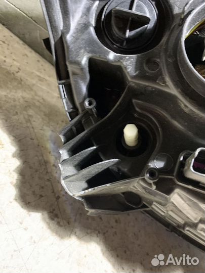 Фара Renault Kaptur