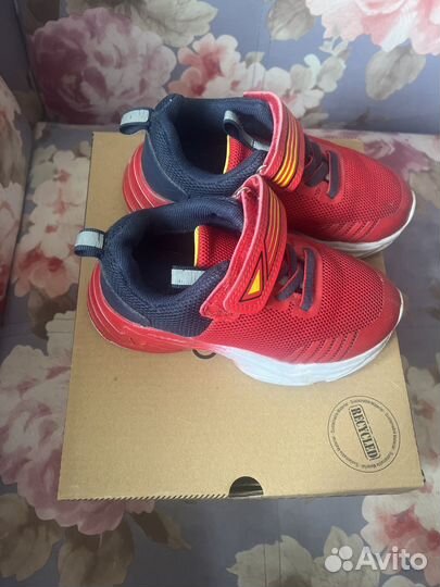 Кроссовки детские