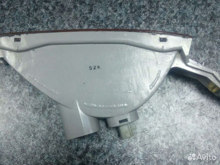 Повторитель правый передний