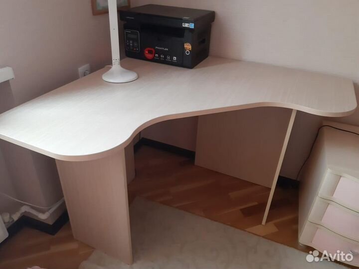 Продаётся комплект детской мебели