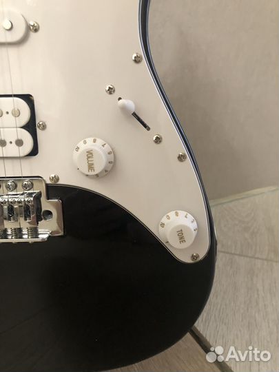 Электрогитара Homage (набор +чехол+кабель+подарок)