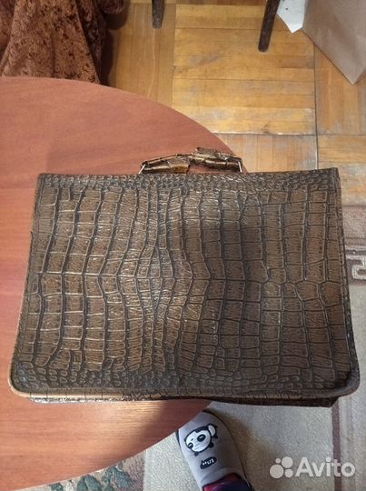 Портфель б/у под документы, реквизит