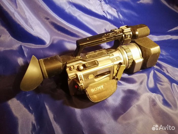 Видеокамера профессиональная Sony vx 2100
