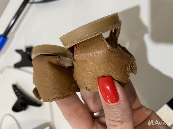 Сандалии zara