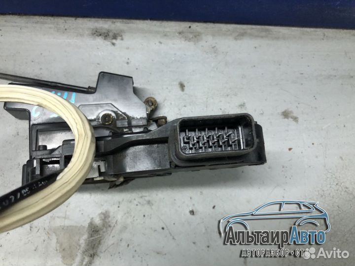 Замок передней левой двери Ford Focus 2