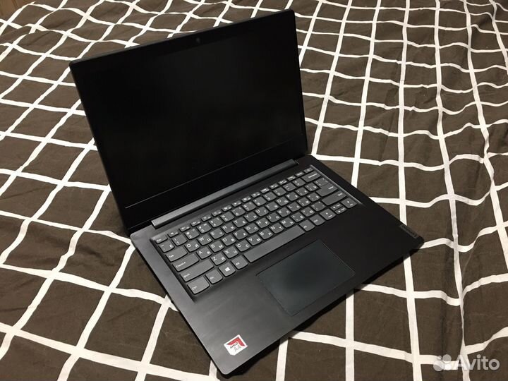 Ноутбук Lenovo