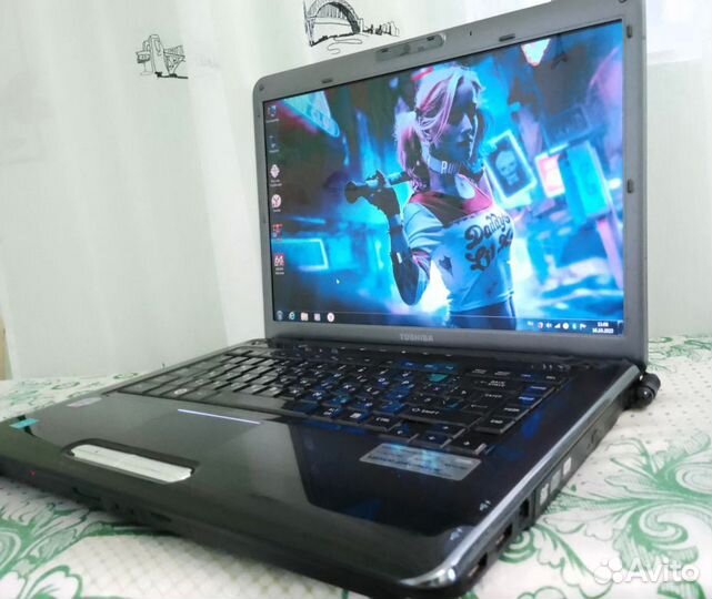 Ноутбук toshiba