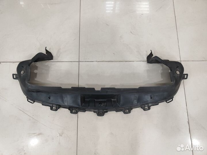 Направляющая воздуха переднего бампера W213