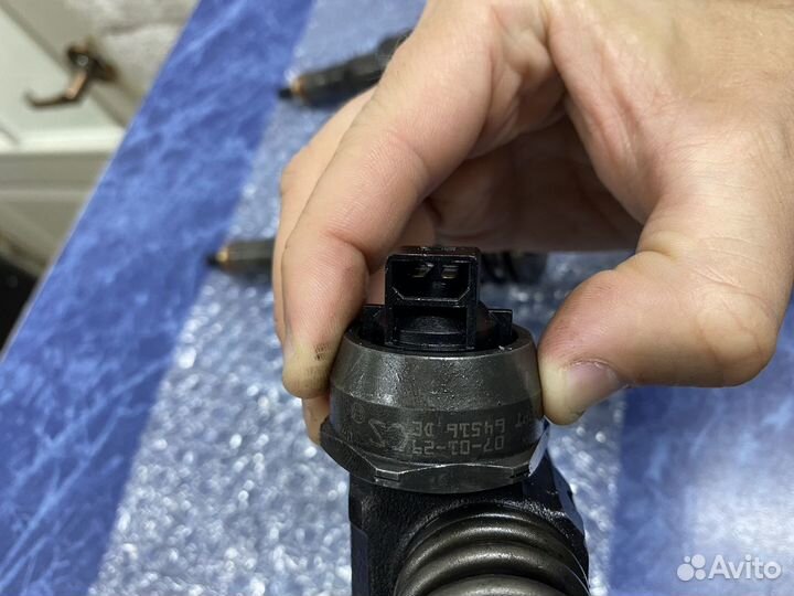 Насос -Форсунки Volkswagen Passat b6/Caddy