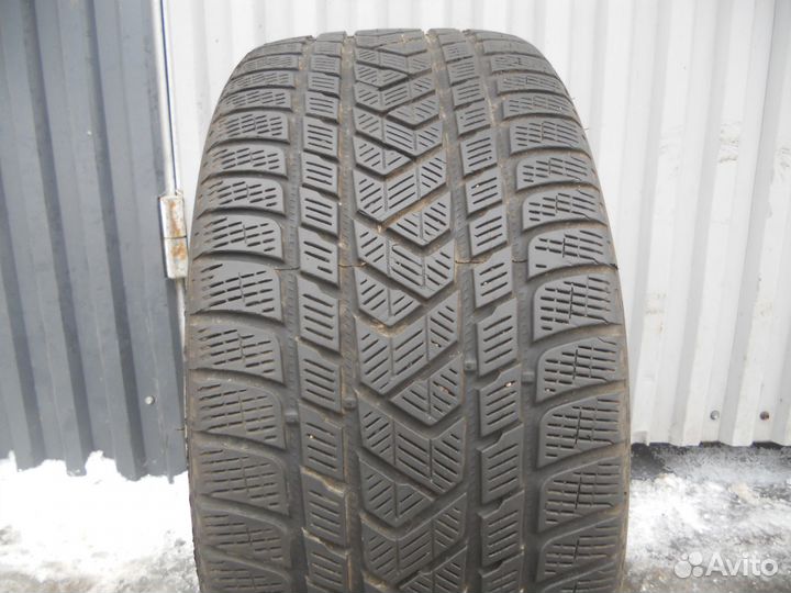 Pirelli Scorpion Winter 275/40 R20 106V