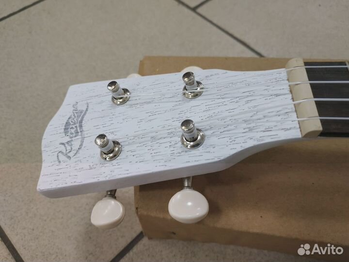 Укулеле новая концертная