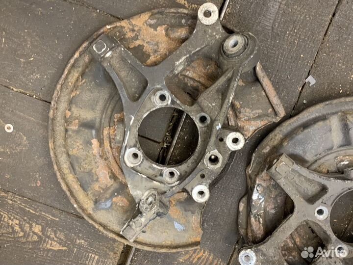 Mercedes w211 кулак задний цапфа