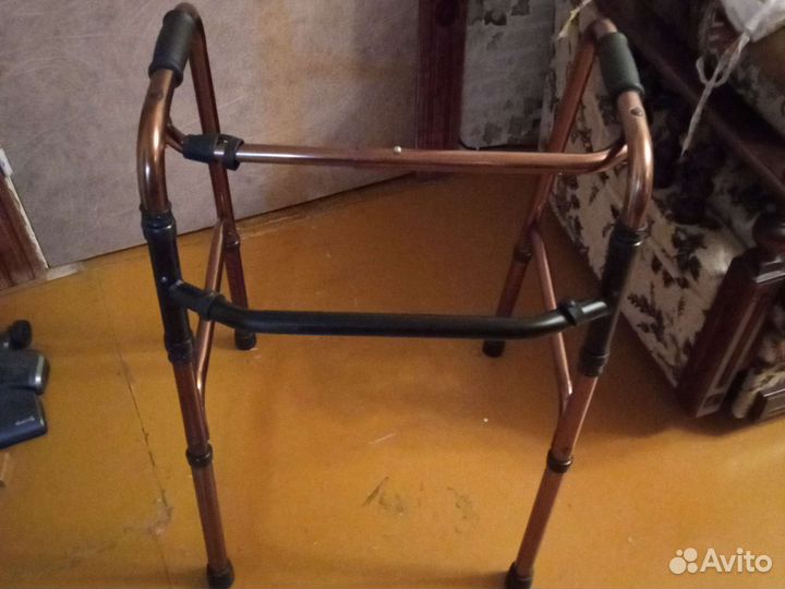 Ходунки для взрослых