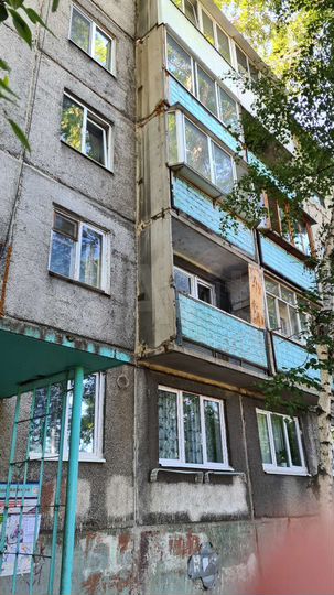 2-к. квартира, 47 м², 3/5 эт.