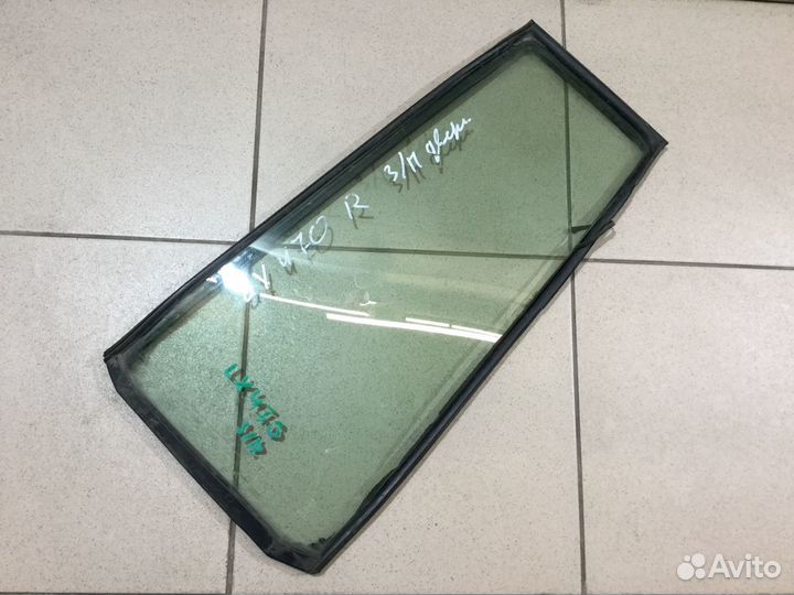 Форточка задняя правая Лексус LX 470 1998-2007г