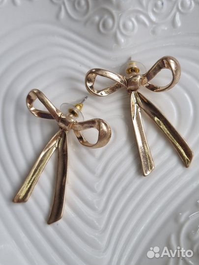 Серьги Oscar DE la Renta бантики