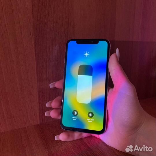 iPhone X, 256 ГБ