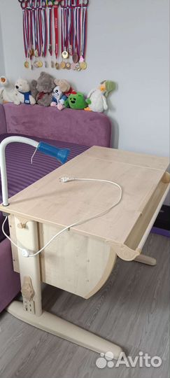 Растущая парта Дэми