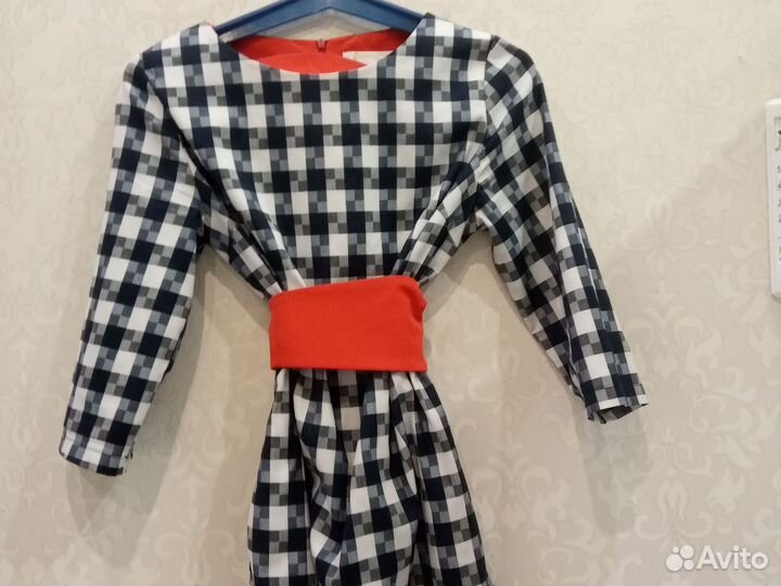 Платье. Деловое. Италия