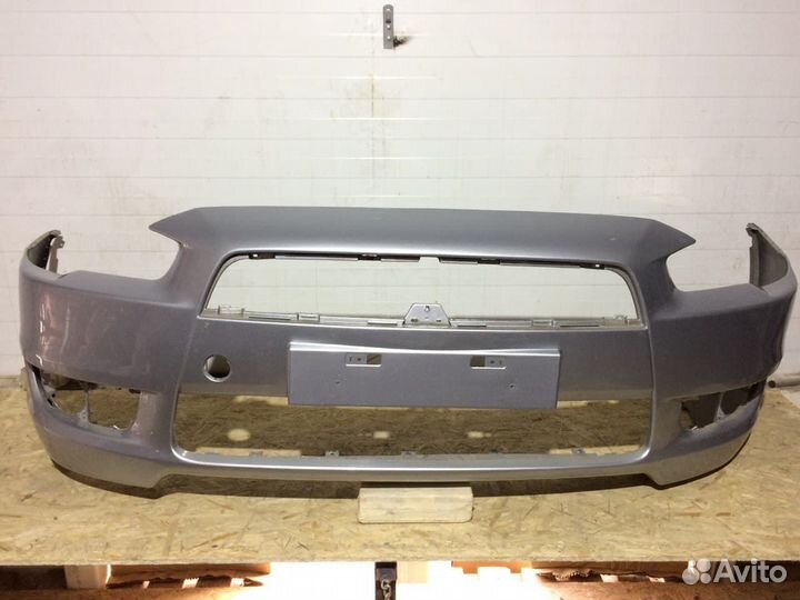 Бампер передний lancer 10 в цвет серебро