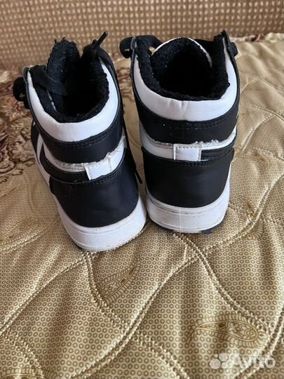 Ботинки на девочку 37 р