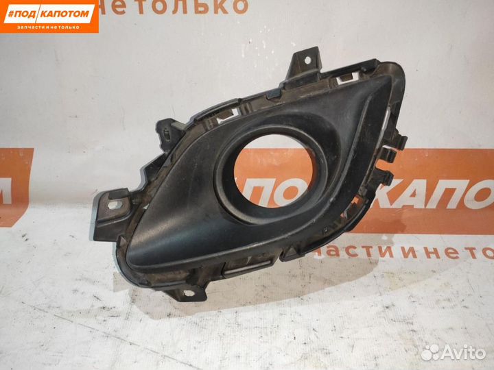 Рамка фары противотуманной правая Mazda 6 GL GJ