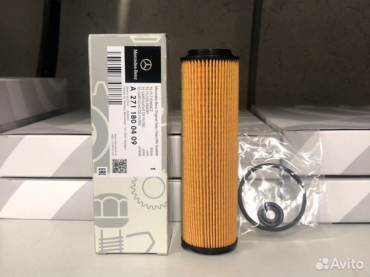 Сасляный фильтр Mercedes-Benz A2711800409