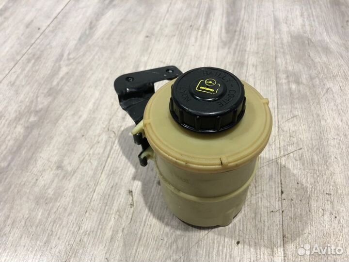 Бачок гидроусилителя Лада Ларгус K7M 410