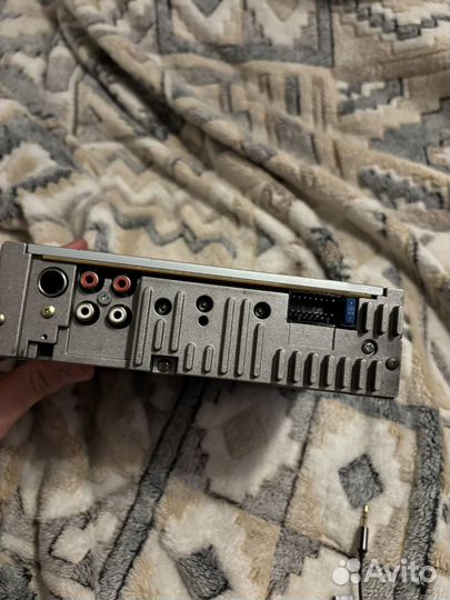 Магнитола автомобильная LCS500UR