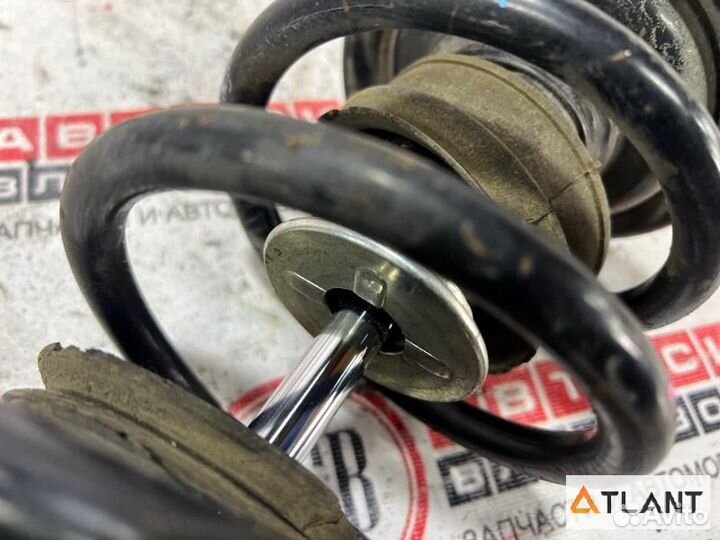 Стойка задняя левая toyota crown