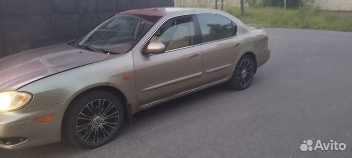 Nissan Maxima 2.0 AT, 2003, 500 800 км