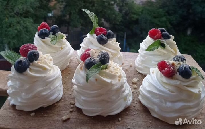 Десерт «Павлова»,копейки меренговый рулет