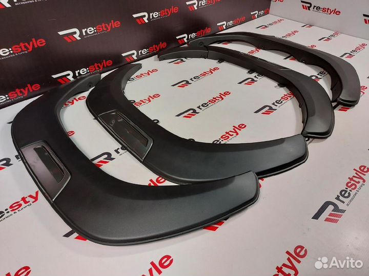 Фендера Toyota Hilux Pick Up с 2020 Тонкие K1686