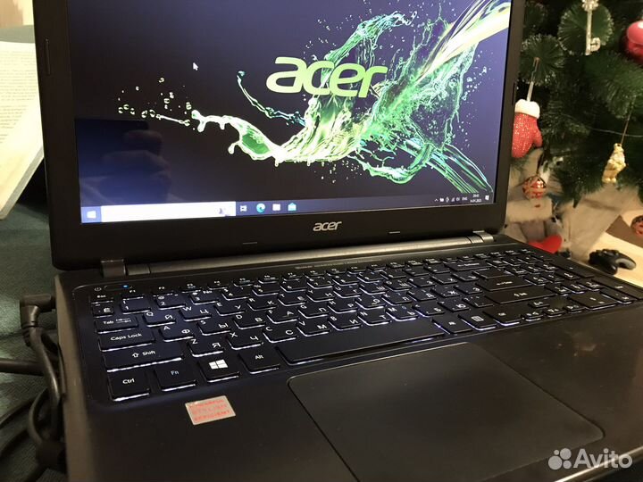 Ноутбук Acer v5-551g