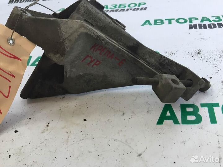 Кронштейн гидроусилителя для Subaru Impreza 2 200