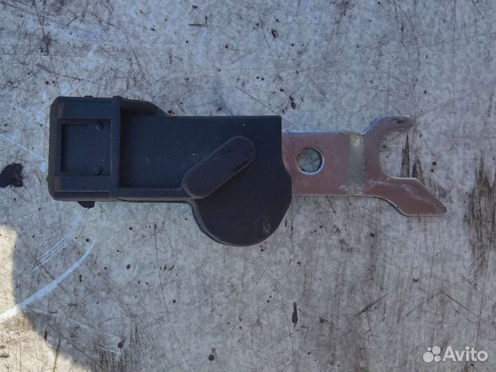 Датчик положения распредвала Opel omega b