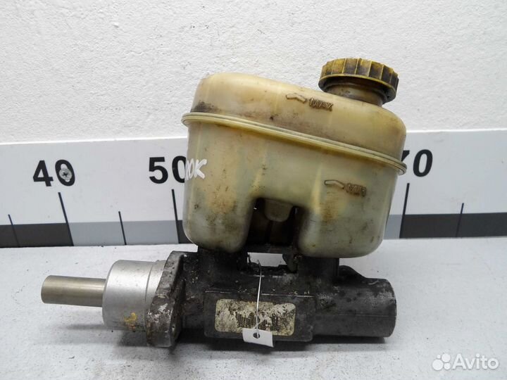 Цилиндр тормозной главный Jeep Grand Cherokee 2 (W