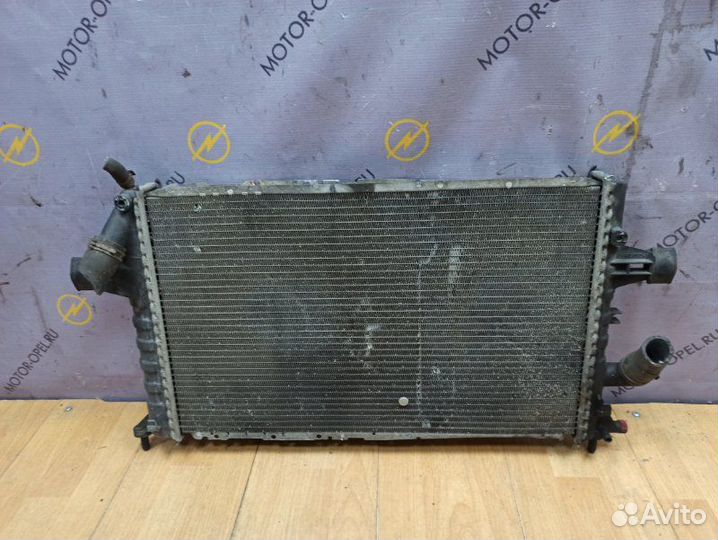 Радиатор двс Opel Astra G Z22SE 2002