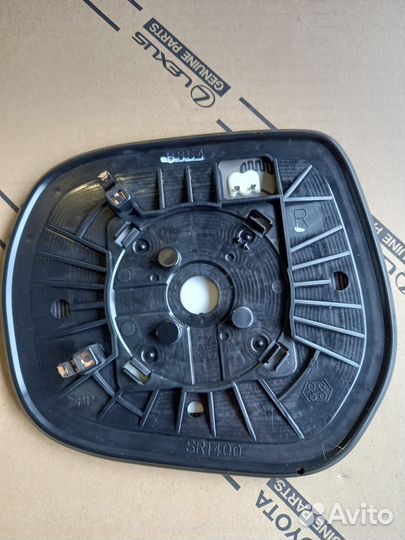 Зеркальный элемент правый Toyota LC Prado 150