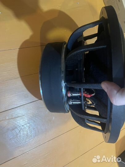 Продам subwoofer AMP mass 1000 12D2 под ремонт
