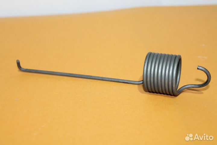 Пружина бака Bosch 056764 бу. 3866