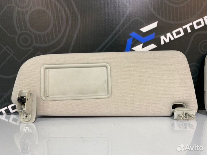 Козырек солнцезащитный Audi A6 C6 caja 2009