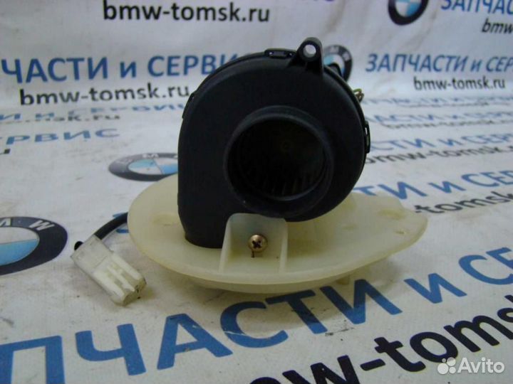 Венитлятор отсека управляющей электроники BMW X3 E