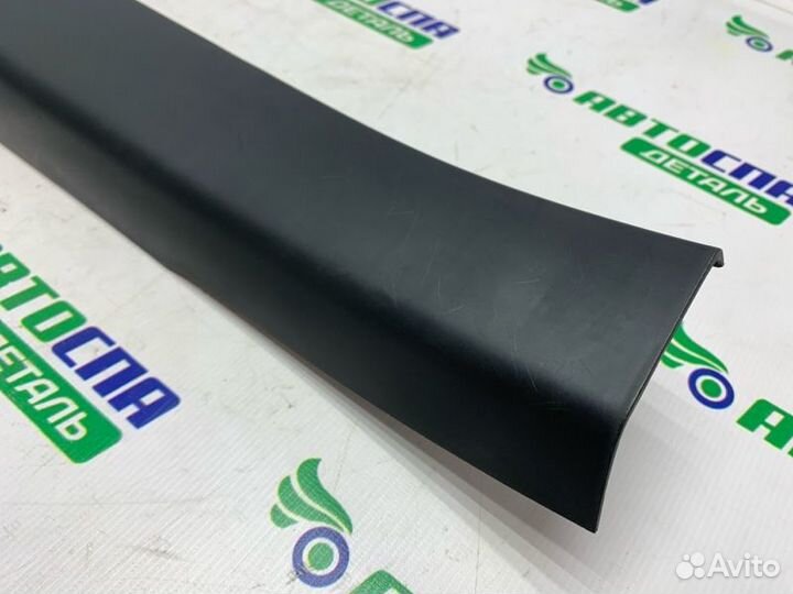 Накладка порога задняя правая Mazda 3 BP PE / P5