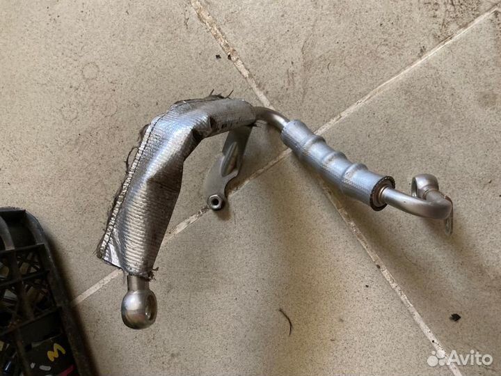 Трубка турбокомпрессора Audi A5 06H121497B